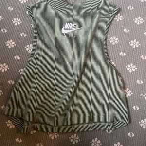 Nike air cropped halter tank